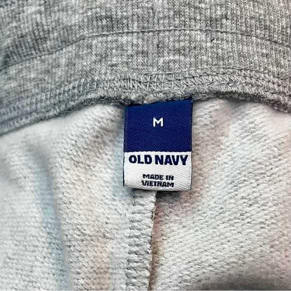 🆕 Old Navy Mid-Rise
Rainbow Embroidered Jogger
Sweatpants for Women-Size Medium - Picture 5 of 6